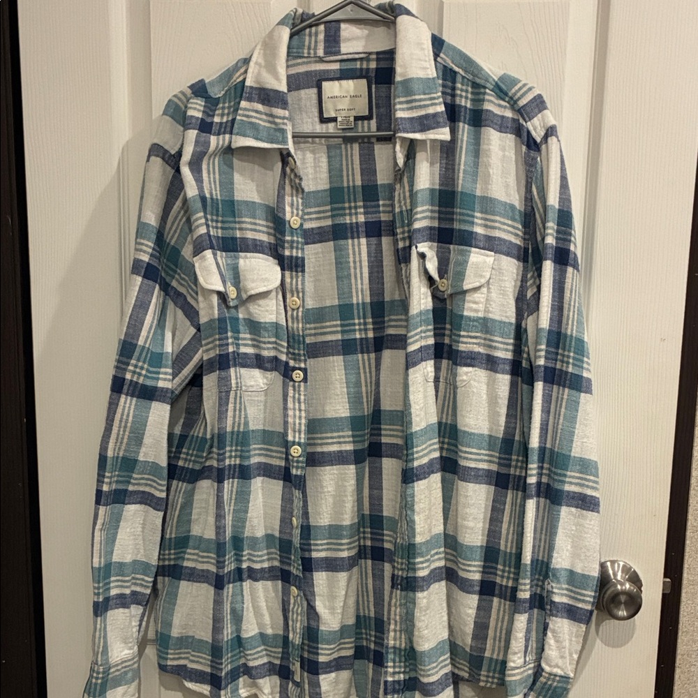 American Eagle Outfitters Blue and White Plaid Casual Button Down Shirt